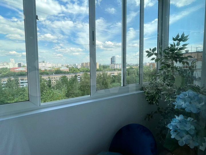 2-к. квартира, 40 м², 8/9 эт.