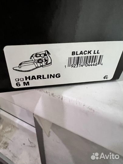 Сандалии guess