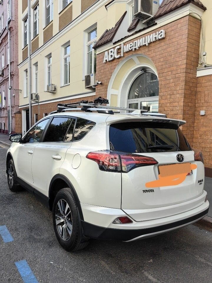 Toyota RAV4: фото владельца