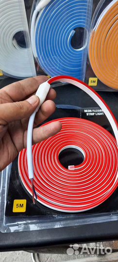 Неоновая лента в авто