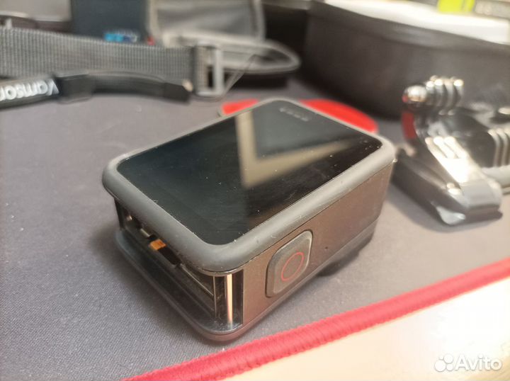 Продам Экшн камера gopro hero 10 black + SSD 64gb