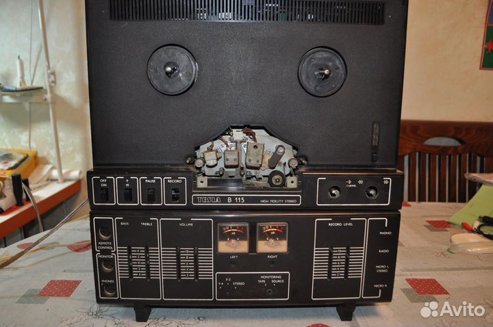 Катушечный магнитофон Tesla B115 stereo