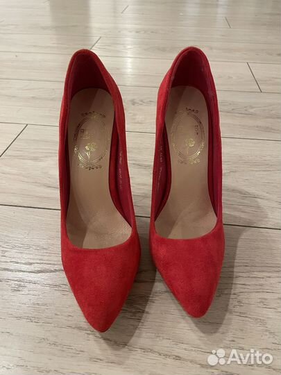 Туфли лодочки в стиле casadei 36