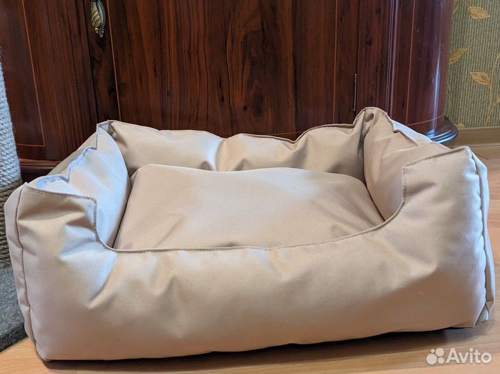Непромокаемая лежанка для собак и кошек