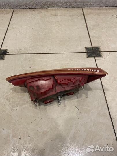 Фонарь задний левый (крышка багажника) Mitsubishi