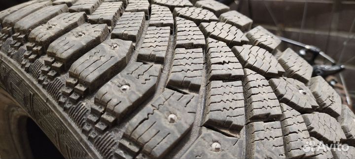 Gislaved Nord Frost 200 185/60 R15 88T