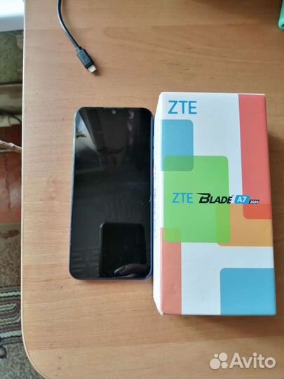 Телефон ZTE