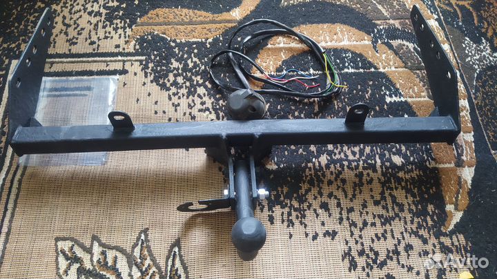 Фаркоп на Гранту седан