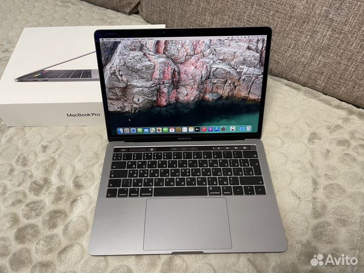 Macbook Pro 13 2019 i5/2.4ghz/8gb/256gb