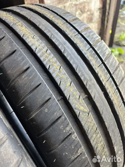 Michelin Pilot Sport 4 245/45 R17