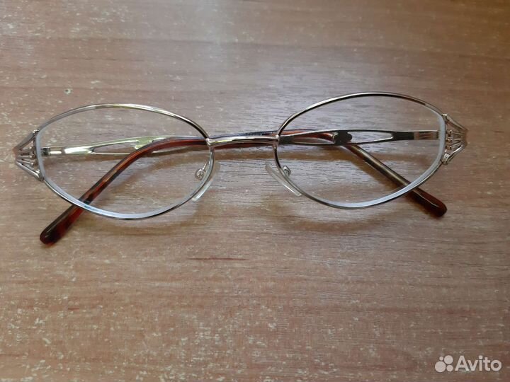 Очки для чтения +1