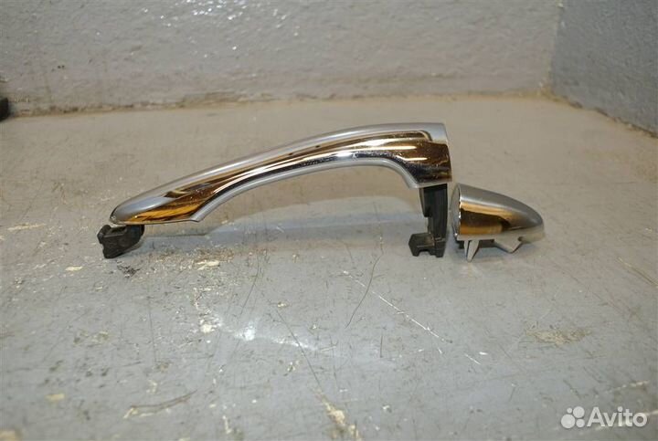 Ручка двери наружная левая Kia Sportage 2010-2015