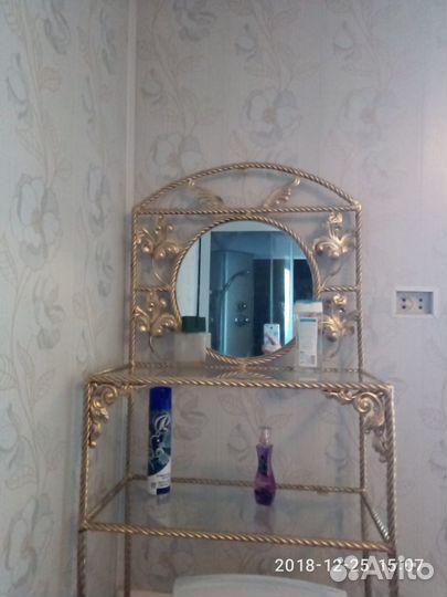 Полка для туалетной комнаты