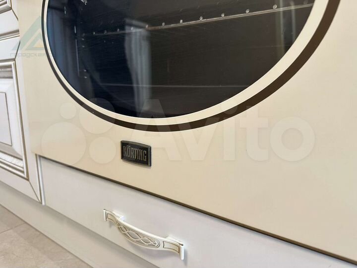 4-к. квартира, 102 м², 3/10 эт.