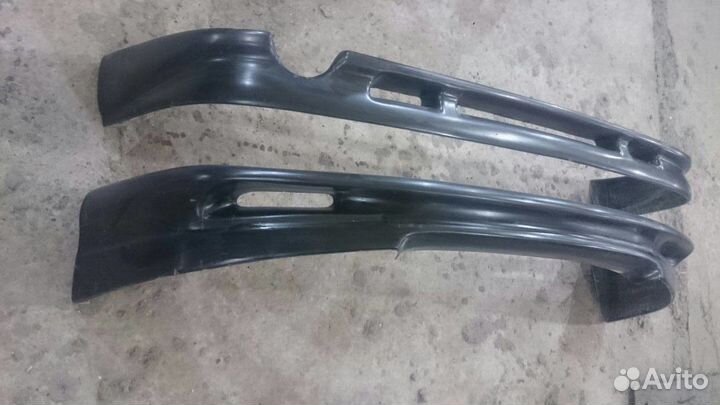 Накладка на задний бампер Ipsum Hippo Sleek