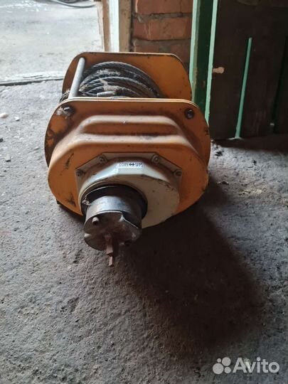 Лебедка приводная