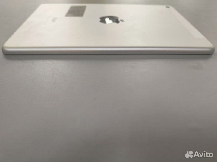 Apple iPad mini 4 32Gb Wi-Fi + Cellular б/у
