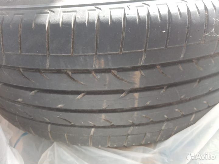 Bridgestone Dueler H/P Sport 225/55 R18 98V