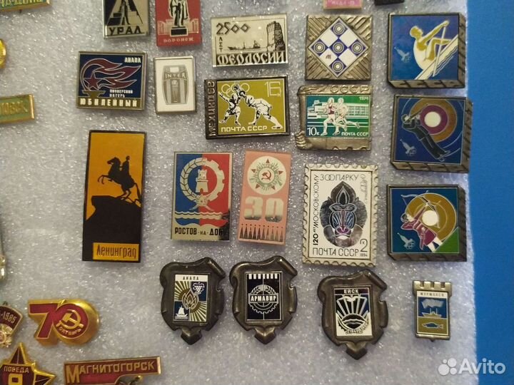 Значки стекло, камень