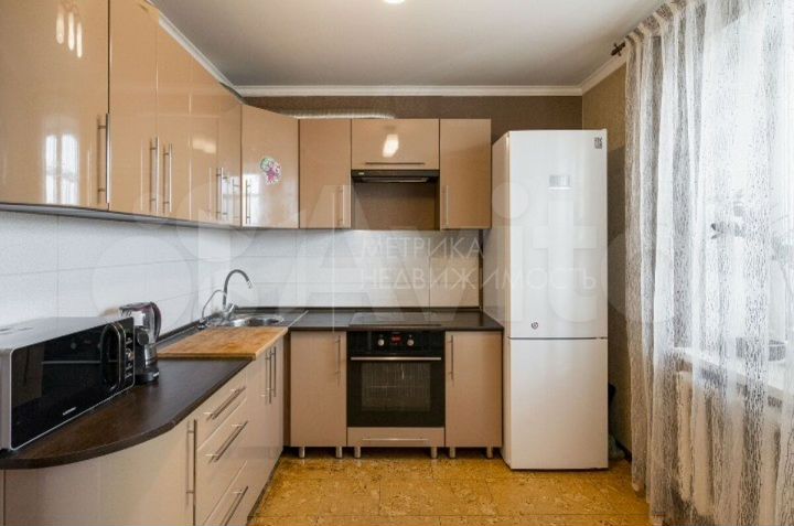 2-к. квартира, 64 м², 2/14 эт.