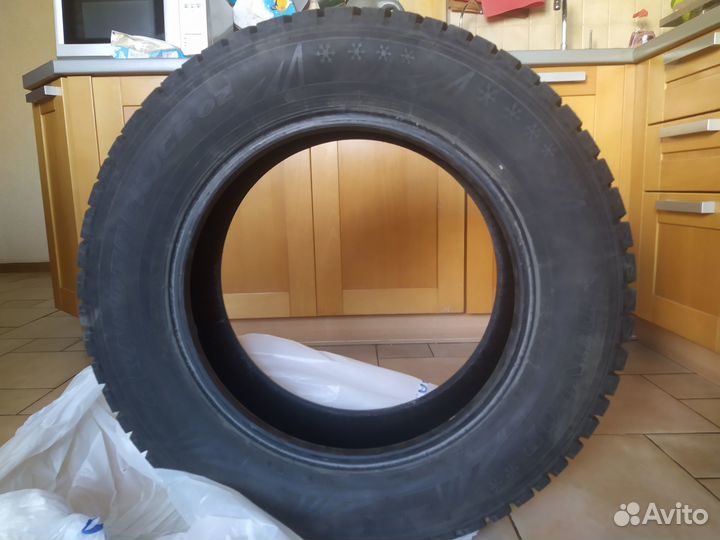 Dunlop SP Winter Ice 02 225/65 R17 106T