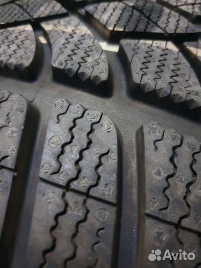 Dunlop SP Winter Sport 3D 285/35 R18