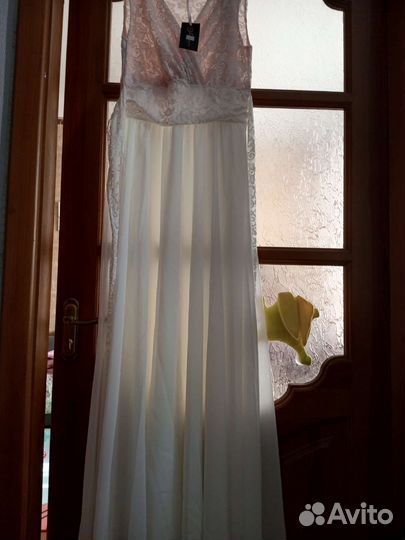 Вечернее платье