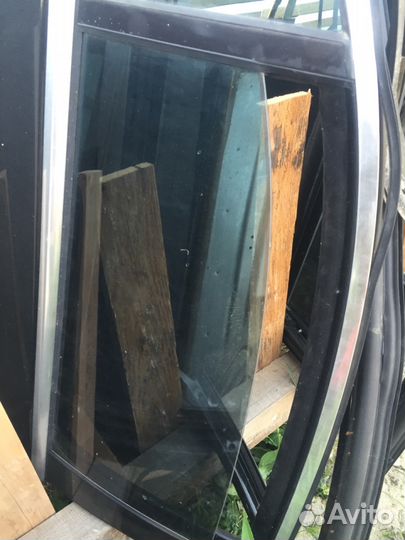 Стекло задней правой двери на мерседес s221 w 221