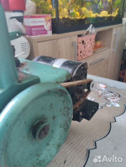 Оверлок для швейной машины