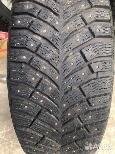 Michelin X-Ice North 4 205/55 R16