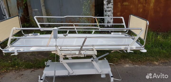 Кровать медицинская