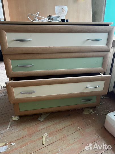 Комод с полками