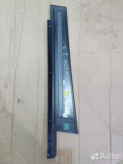 Накладка двери лев. зад. Mercedes-Benz C-klasse