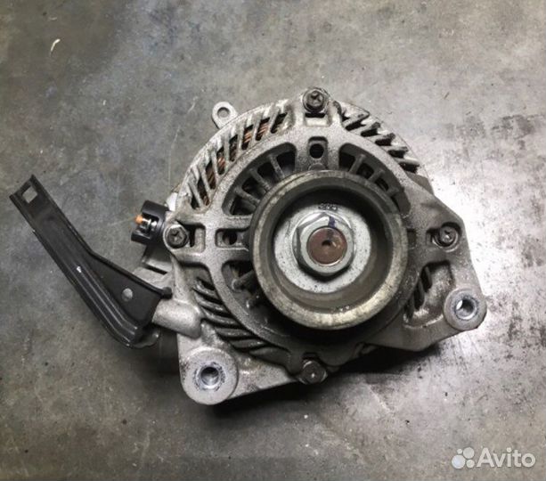 Генератор Honda civic 8 4d Хонда цивик 4д