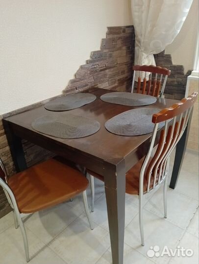 Кухонный стол
