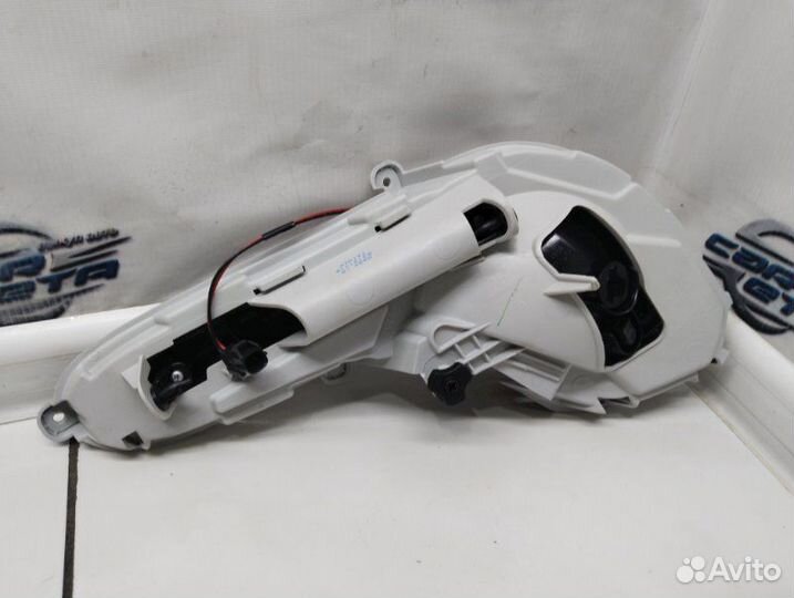 Фара противотуманная передняя левая Hyundai