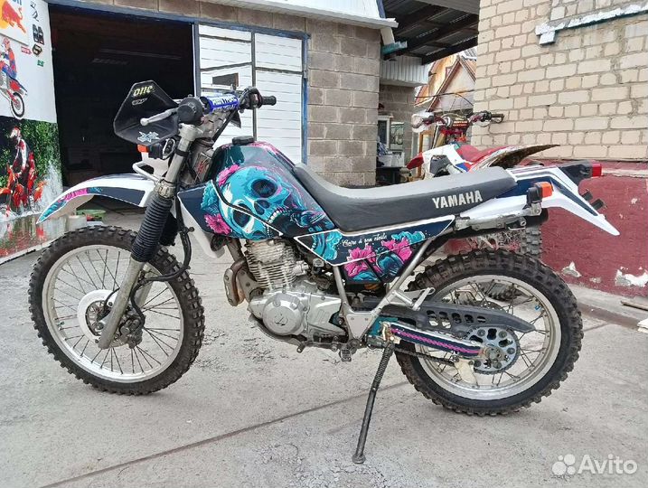 Yamaha Serow 225