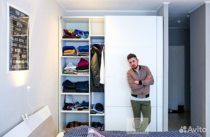 Шкаф купе с зеркалом