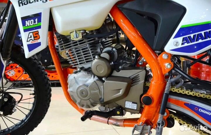 Мотоцикл Avantis A5 (PR250/172FMM-5) витринный