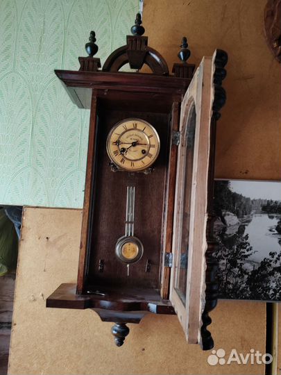 Антикварные часы