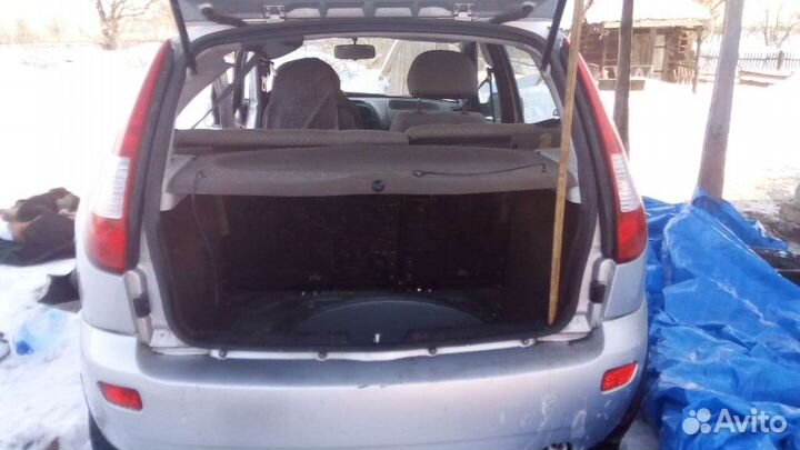 Продам по запчастям Ладу Калину