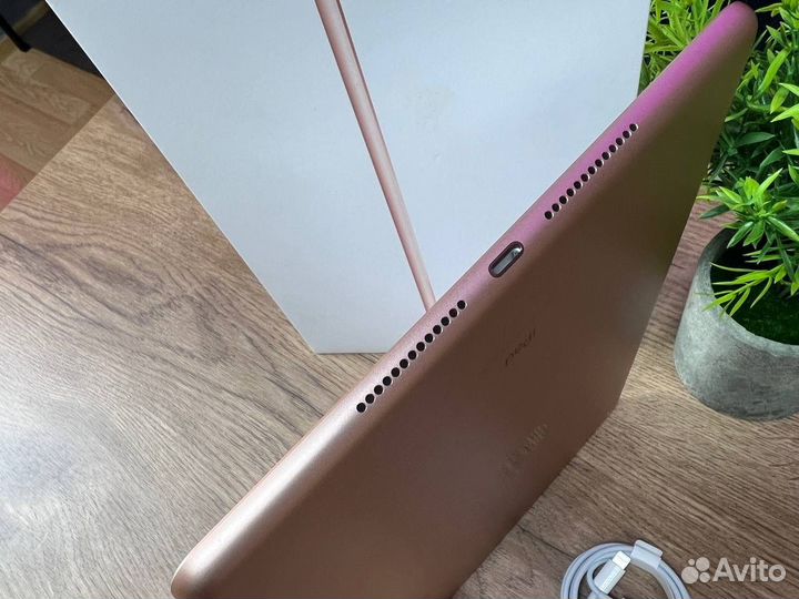 iPad 8 2020 wifi отличный