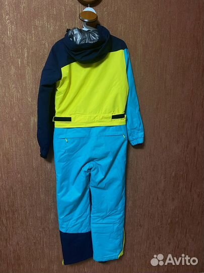 Горнолыжный комбинезон женский