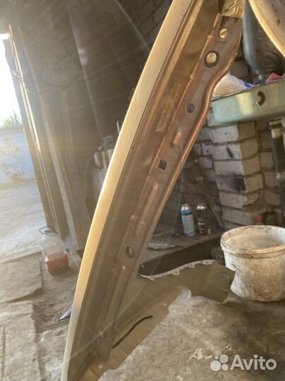 Крыло переднее левое mazda 3 bk седан