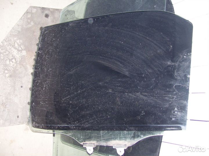 Митсубиси ланцер 9 стекло