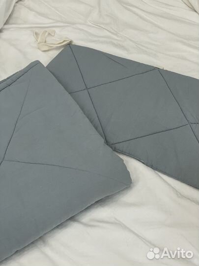 Бортики и одеяло в кроватку