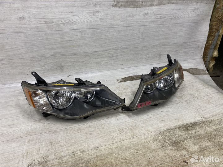 Фара Mitsubishi Outlander Xl