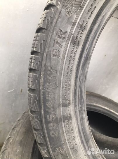 Triangle LL01 235/45 R17 97J
