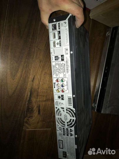 Blue ray Pioneer bdp-320 и коробка дисков