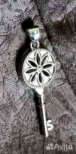 Ключик подвеска